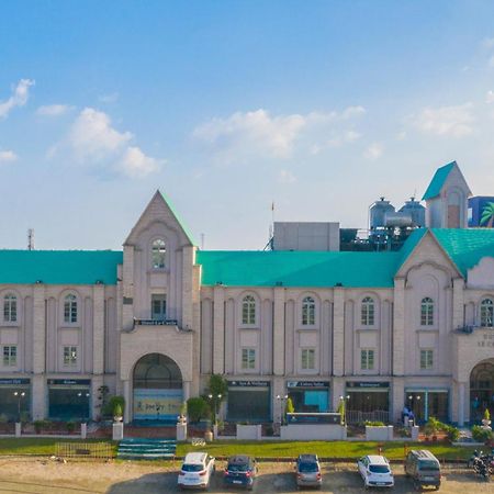 Rudrapur Hotel Le Castle מראה חיצוני תמונה