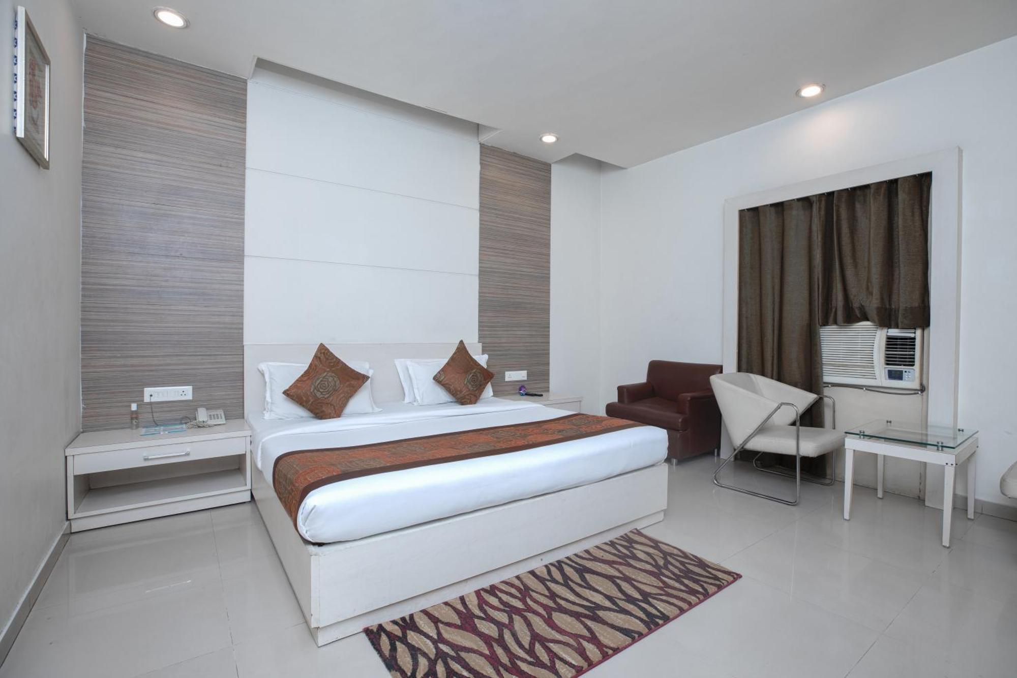 Rudrapur Hotel Le Castle מראה חיצוני תמונה