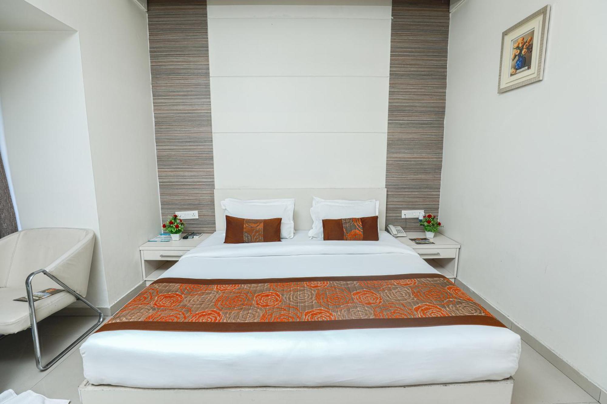 Rudrapur Hotel Le Castle מראה חיצוני תמונה