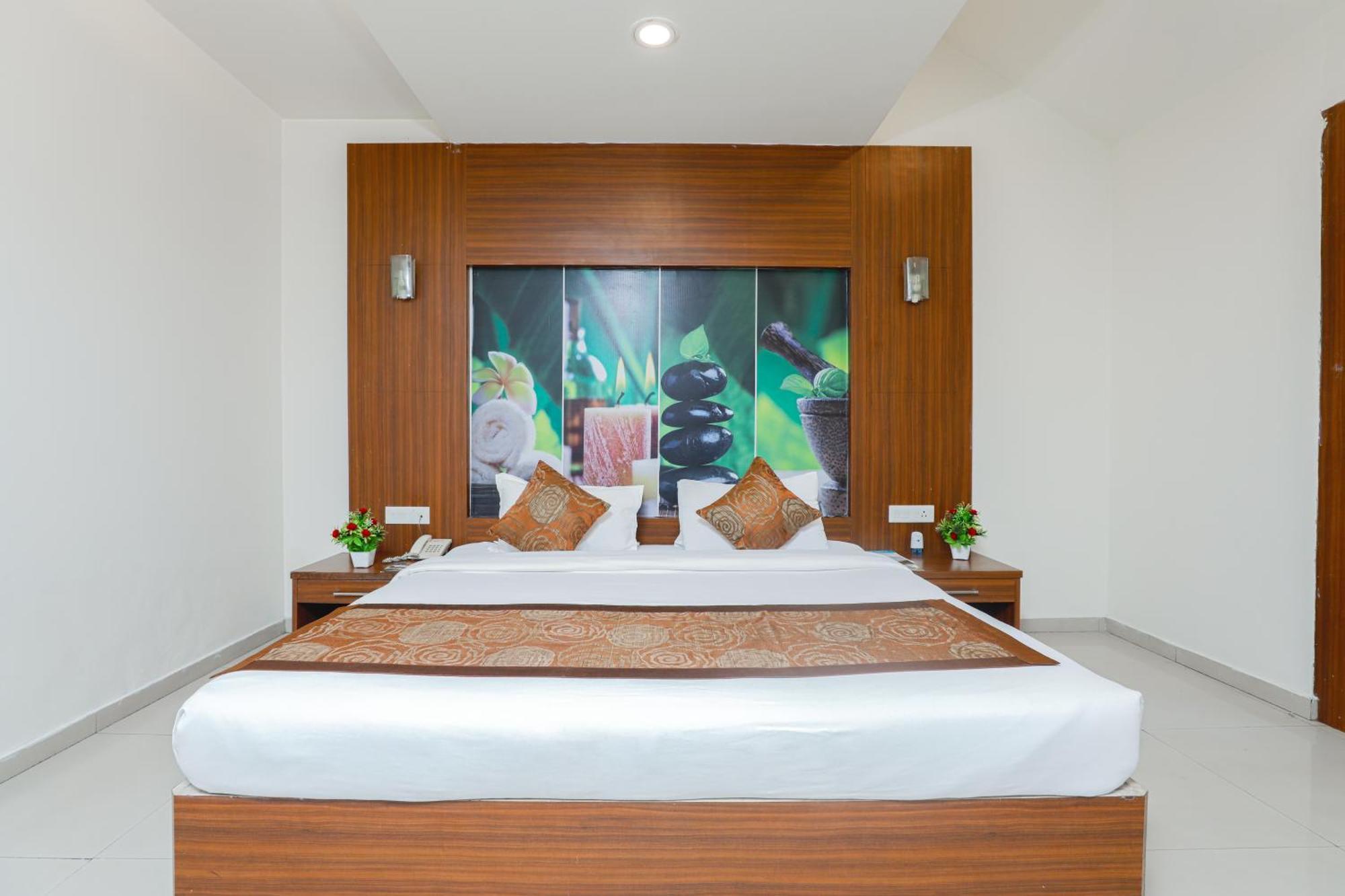 Rudrapur Hotel Le Castle מראה חיצוני תמונה